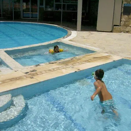 Creta Aparthotel